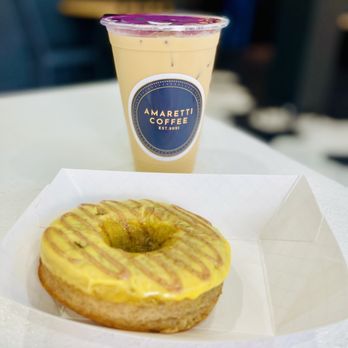 Amaretti Coffee - Banana Donut and Vanilla Coffee - Coffee & Tea Near Me - San Antonio, Texas