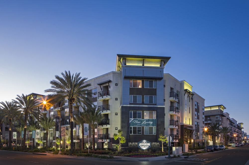 THE PARAMOUNT PLATINUM TRIANGLE Updated September 2024 186 Photos