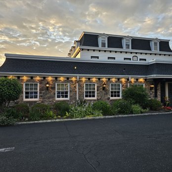 Spring House Tavern - Exterior - Bars Near Me - Ambler, Pennsylvania Spring House Tavern - Exterior - Bars Near Me - Ambler, Pennsylvania