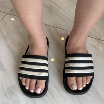 Steluna Nail Spa - Pedicure with Evelyn - Nail Salons Near Me - Pembroke Pines, Florida