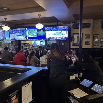 P.J. Whelihan's Pub + Restaurant - Haddon Township - Live entertainment by magician behind the bar -- Kevin Bethea -- unbelievable skills. - Sports Bars Near Me - Haddonfield, New Jersey P.J. Whelihan's Pub + Restaurant - Haddon Township - Live entertainment by magician behind the bar -- Kevin Bethea -- unbelievable skills. - Sports Bars Near Me - Haddonfield, New Jersey