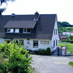 Artemis - Außenansicht von der Straße