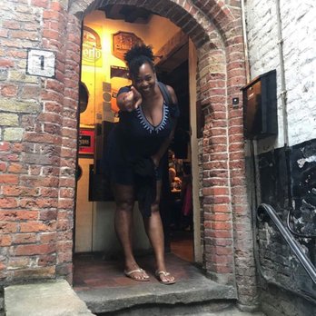 Staminee de Garre - Entrance to behold - Bars Near Me - Bruges, VWV