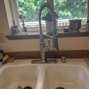 Ron's Reasonable Repairs - Kitchen faucet - Handyman Near Me - Silverdale, Washington Ron's Reasonable Repairs - Kitchen faucet - Handyman Near Me - Silverdale, Washington