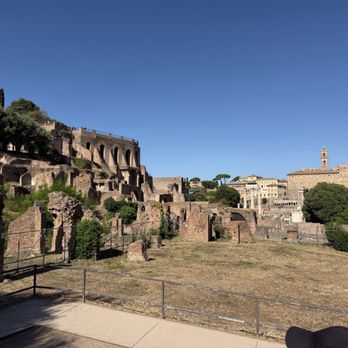 Crown Tours - Historical Tours Near Me - Rome, RM Crown Tours - Historical Tours Near Me - Rome, RM