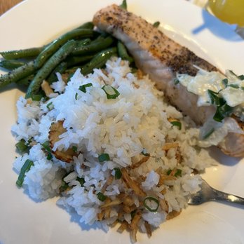 Earls Kitchen + Bar - New American Near Me - Miami, Florida Earls Kitchen + Bar - New American Near Me - Miami, Florida