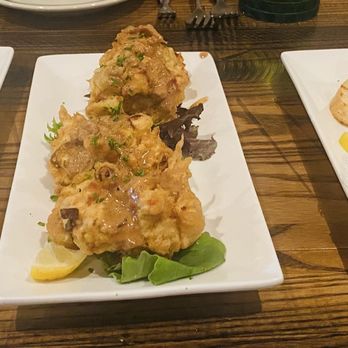 Vyoone's - Crab cakes, craw dad beignets, scallops - French Near Me - New Orleans, Louisiana Vyoone's - Crab cakes, craw dad beignets, scallops - French Near Me - New Orleans, Louisiana