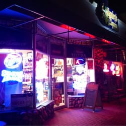 Hanley's Liquor Store