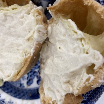Bloom Cafe - Marron puff - Cafes Near Me - Toronto, Ontario Bloom Cafe - Marron puff - Cafes Near Me - Toronto, Ontario