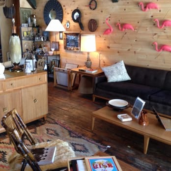 Trifles Antiques - Antiques Near Me - Bath, Maine