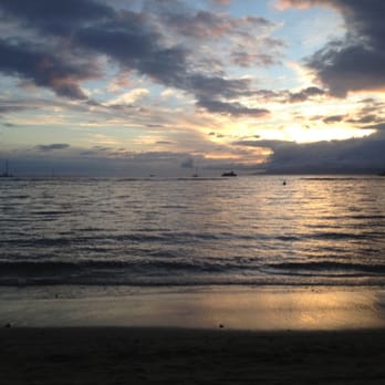 Lahaina Shores Beach Resort - Sunset right out front. - Hotels Near Me - Lahaina, Hawaii