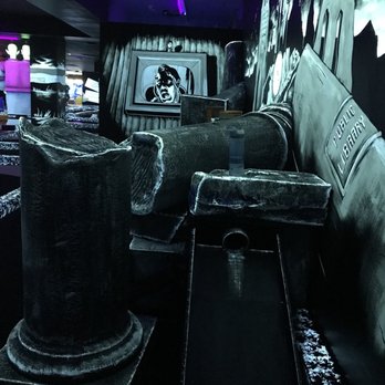 Twilight Zone Mini Golf - Really hard hole - Mini Golf Near Me - Las Vegas, Nevada Twilight Zone Mini Golf - Really hard hole - Mini Golf Near Me - Las Vegas, Nevada