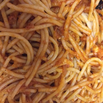 Jollibee - Spaghetti Sauce smells and taste burned....bitter taste what happened Jollibee - Fast Food Near Me - Carson, California