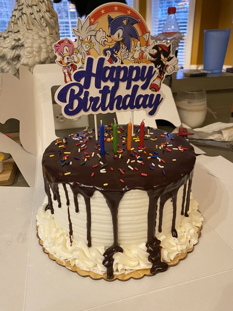 The Dessert Cake Logo
