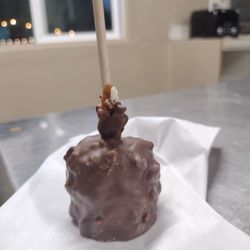 Pete & Belle's Ice Cream Shop - The Gold Digger
