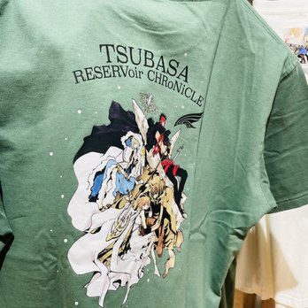 UNIQLO - Tsubasa - Women's Clothing Near Me - Bellevue, Washington