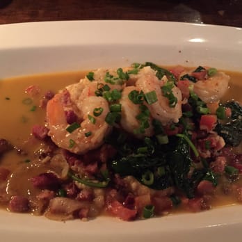 Harveys - Shrimp & Grits - Seafood Near Me - Columbus, Mississippi