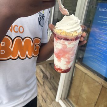 Ryder’s Ice Cream - Strawberry cheesecake - Ice Cream & Frozen Yogurt Near Me - Meriden, Connecticut