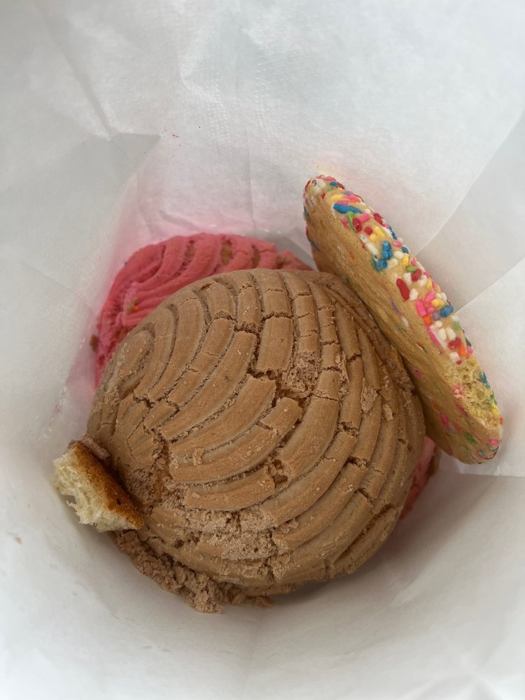 PASTIGEL BAKERY Updated October 2024 17 Reviews 154 E Chicago St