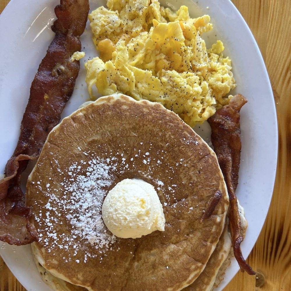 Flap-Jacks Restaurant - New American Near Me - Brownsburg, Indiana