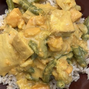 Manna Kitchen - Panang Curry Bowl delicious! - Vegan Near Me - Lisle, Illinois