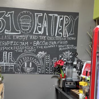 310 Eatery - Burgers Near Me - Albany, California