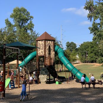 Ashford Park - Parks Near Me - Atlanta, Georgia