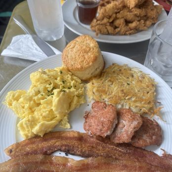 Gringo Café - The his was VERY good. When you need a taste of home, this did the trick. - American Near Me - Rio de Janeiro, RJ Gringo Café - The his was VERY good. When you need a taste of home, this did the trick. - American Near Me - Rio de Janeiro, RJ
