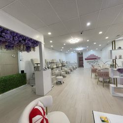 Zaya’s Nails & Spa