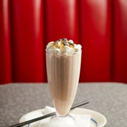 Ellen's Stardust Diner - The best milkshake creations!