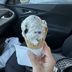Hudson Beach Ice Cream Parlor - Small cone with cookies & cream
