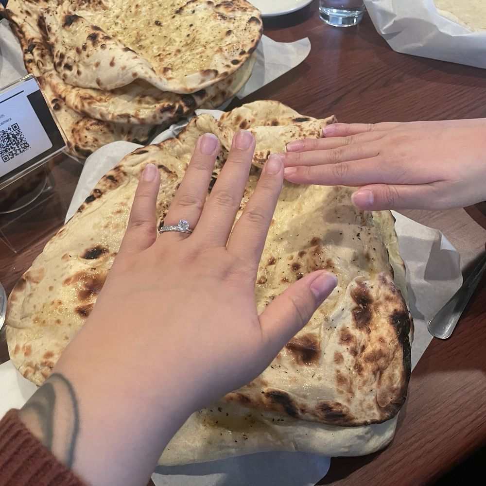 Cedars in University District - Garlic Naan - Indian Near Me - Seattle, Washington