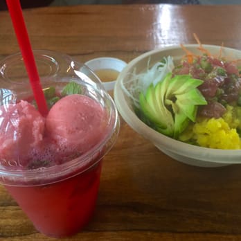 Up Roll Cafe - Honolulu - Yum strawberry mint float - Sushi Bars Near Me - Honolulu, Hawaii