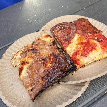 MAMA'S TOO! - Poached pear and Angry Nonna slice - Pizza Near Me - New York, New York MAMA'S TOO! - Poached pear and Angry Nonna slice - Pizza Near Me - New York, New York