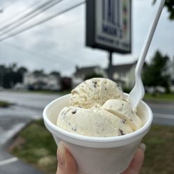 Tall Man’s Homemade Ice Cream - Classic ice cream shot with the shop's sign