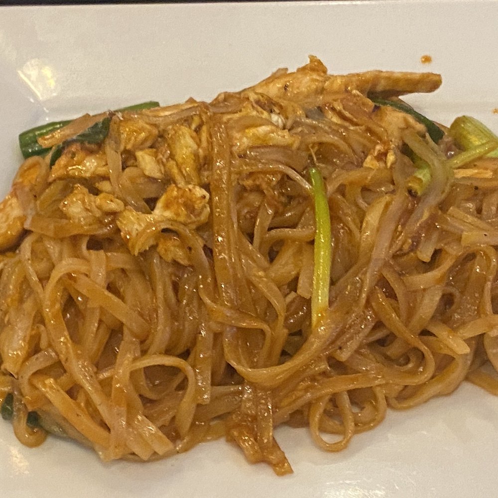 Rice Factory - Chicken pad thai - Thai Near Me - Milltown, New Jersey