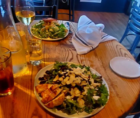 PUBLIC eat+drink by null