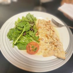 Café Des Amis - Truite Aux Champignons Et Herbes De Saison