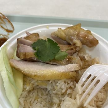 Gai Kitchen - Steamed hainaness chicken.  Why does the skin look different colors. - Thai Near Me - New York, New York