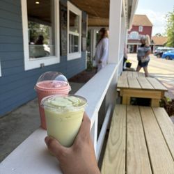 Surf Road Coffee Bar & Beach Bowls