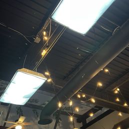 Love their ceiling lights~!! Love their ceiling lights~!!