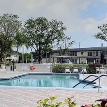 Oriole Gardens - One of two swimming pools - Nightlife Near Me - Margate, Florida Oriole Gardens - One of two swimming pools - Nightlife Near Me - Margate, Florida