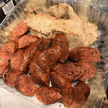 Everett & Jones BBQ - I asked for chicken with mild sauce and I got hot sauce so it all went into the trash - Barbeque Near Me - Rohnert Park, California