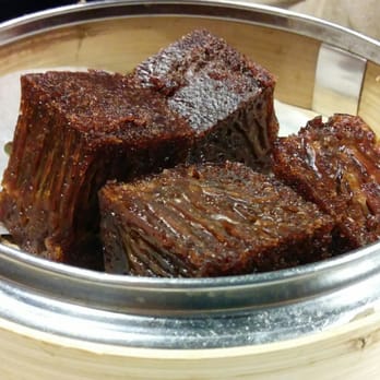點點心 - I don't know what this steamed cake is made out of, but it was probably my favorite thing that we ordered. - Dim Sum Near Me - Hong Kong, HK