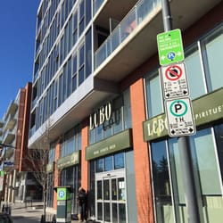 LCBO - Street park out front