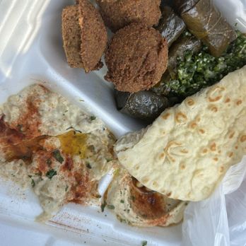 Zamzam Mediterranean Grill - Veggie platter - Mediterranean Near Me - Warr Acres, Oklahoma