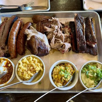 Jack's BBQ - Bellevue - Picnic bbq plate - brisket, sausages, chicken, pulled pork, ribs. Sides were Chilli, Mac and cheese, corn pudding and mashed potatoes - Cocktail Bars Near Me - Redmond, Washington