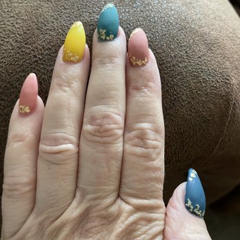 ITHACA E Nails & Spa - Fall colors with matte finish and gold foil! - Nail Salons Near Me - Ithaca, New York