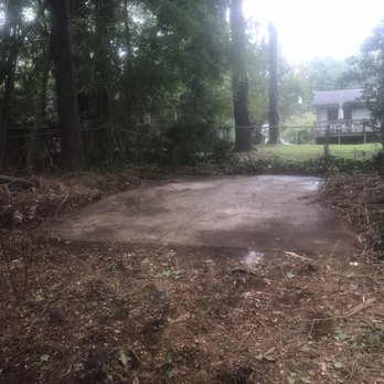 Pick Up Pros - 20x14 garage cleanup complete! - Junk Removal & Hauling Near Me - Cedartown, Georgia Pick Up Pros - 20x14 garage cleanup complete! - Junk Removal & Hauling Near Me - Cedartown, Georgia