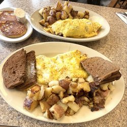 Mckay's Breakfast & Lunch